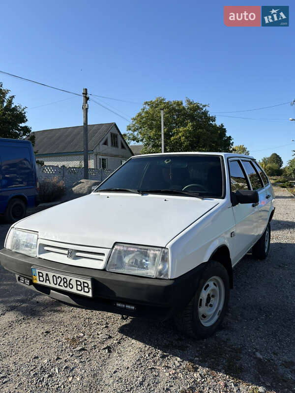 Хэтчбек ВАЗ / Lada 2109 1990 в Кропивницком