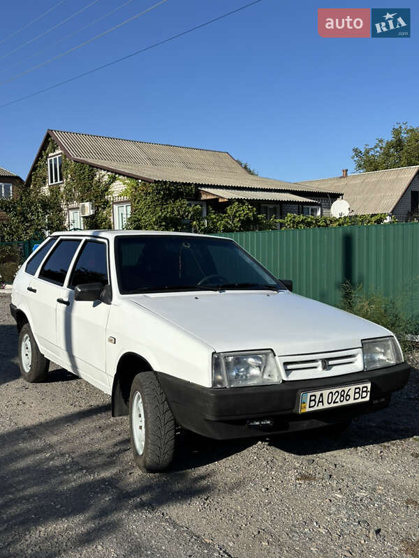 Хэтчбек ВАЗ / Lada 2109 1990 в Кропивницком
