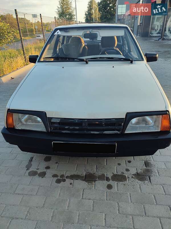Хэтчбек ВАЗ / Lada 2109 2007 в Ровно