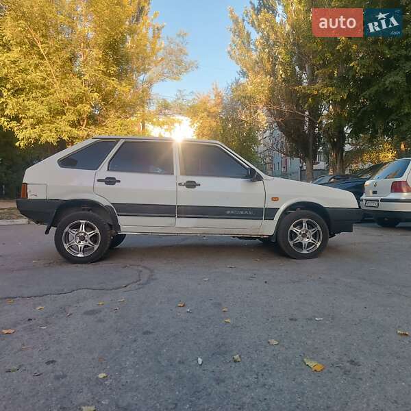 Хэтчбек ВАЗ / Lada 2109 2006 в Запорожье