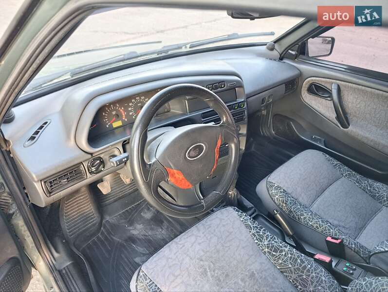 Хэтчбек ВАЗ / Lada 2109 2008 в Новониколаевке