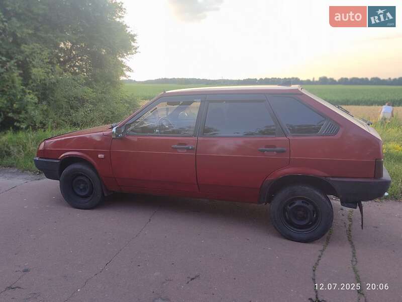 Хэтчбек ВАЗ / Lada 2109 1988 в Борзне