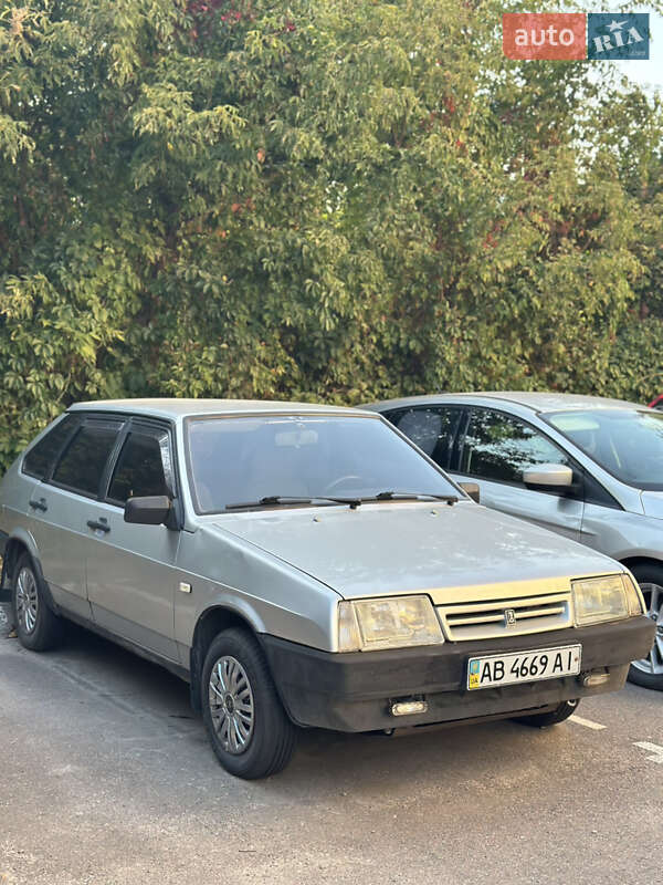 Хэтчбек ВАЗ / Lada 2109 2001 в Киеве