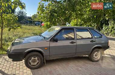 Хэтчбек ВАЗ 2109 2009 в 