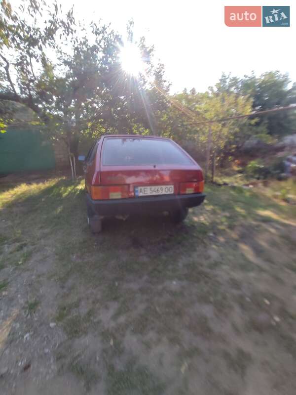 Хэтчбек ВАЗ / Lada 2109 2002 в Каменском