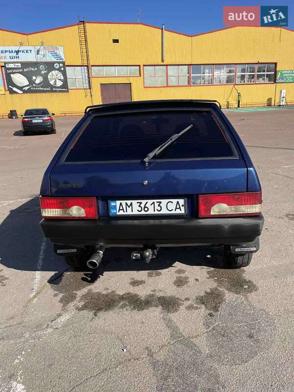 Хэтчбек ВАЗ / Lada 2109 2004 в Житомире