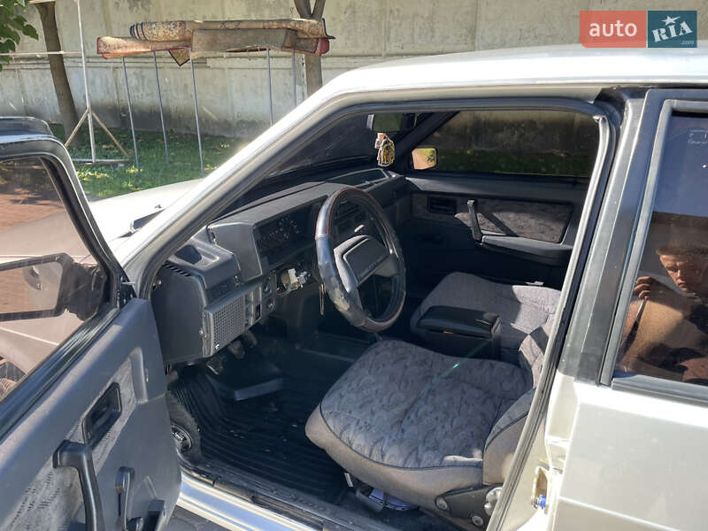 Хэтчбек ВАЗ / Lada 2109 2002 в Теофиполе