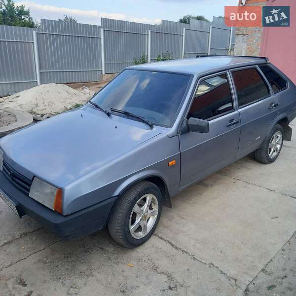 Хэтчбек ВАЗ / Lada 2109 2007 в Томаковке