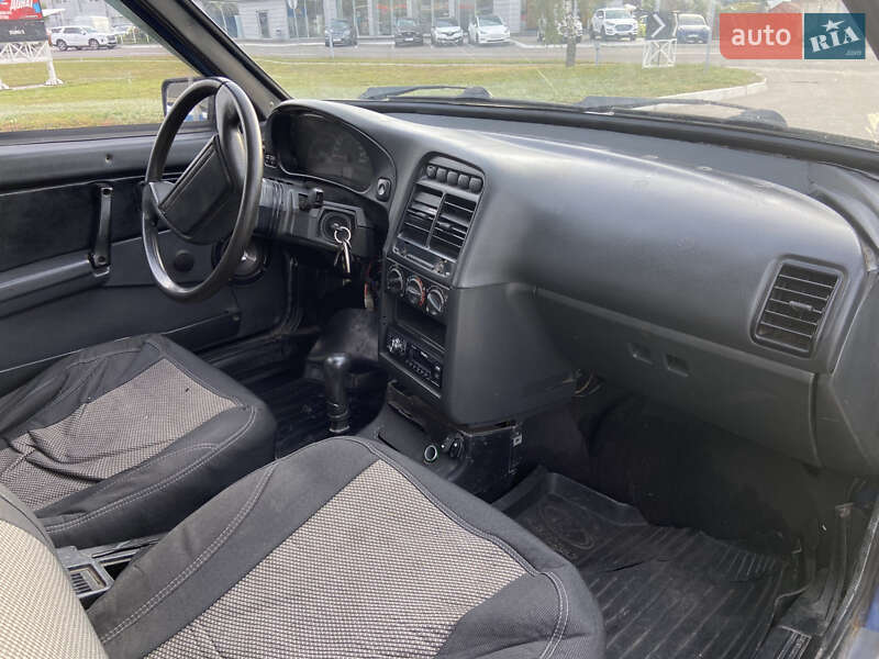 Хэтчбек ВАЗ / Lada 2109 2002 в Кременчуге