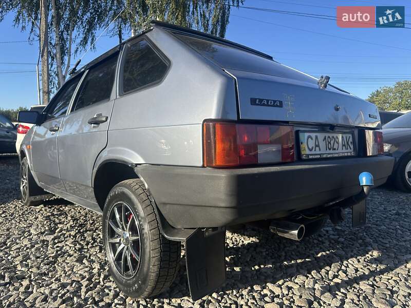 Хэтчбек ВАЗ / Lada 2109 2006 в Смеле