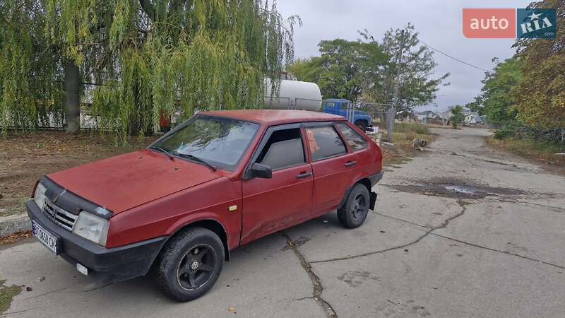 Хэтчбек ВАЗ / Lada 2109 1995 в Херсоне фото 3 Хэтчбек ВАЗ / Lada 2109 1995 в Херсоне