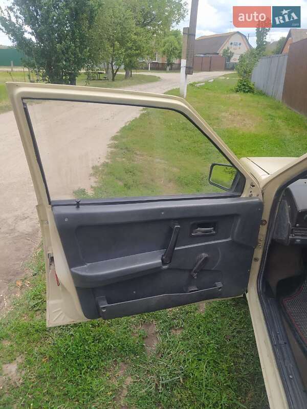 Хэтчбек ВАЗ / Lada 2109 1995 в Сумах