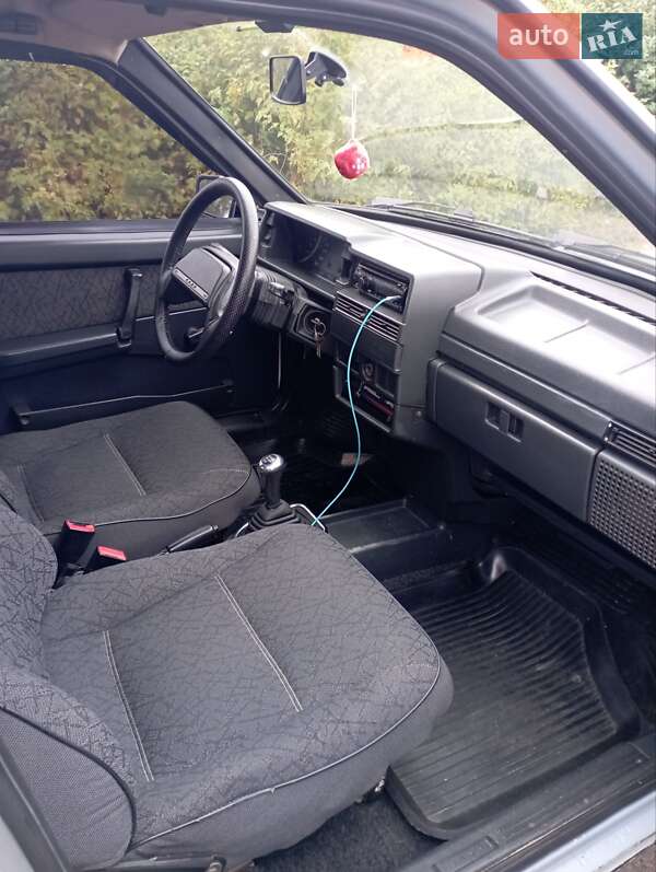 Хэтчбек ВАЗ / Lada 2109 2005 в Дубровице