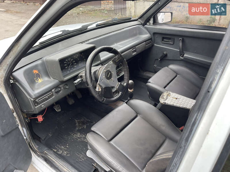 Хетчбек ВАЗ / Lada 2109 1992 в Золотоноші фото 6 Хетчбек ВАЗ / Lada 2109 1992 в Золотоноші