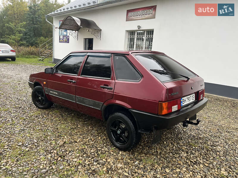 Хэтчбек ВАЗ / Lada 2109 2006 в Испасе