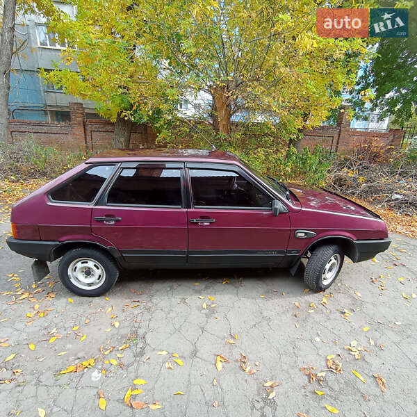 Хетчбек ВАЗ / Lada 2109 1998 в Дніпрі