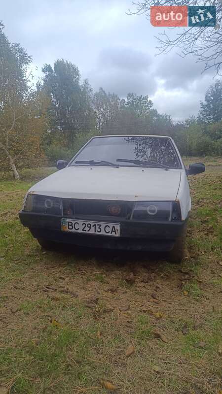 Хэтчбек ВАЗ / Lada 2109 1988 в Львове