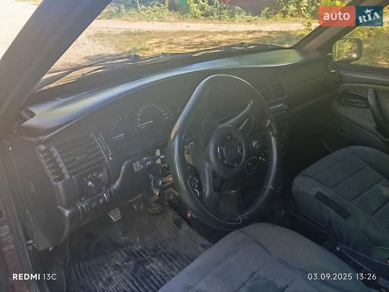 Хэтчбек ВАЗ / Lada 2109 2000 в Желтых Водах