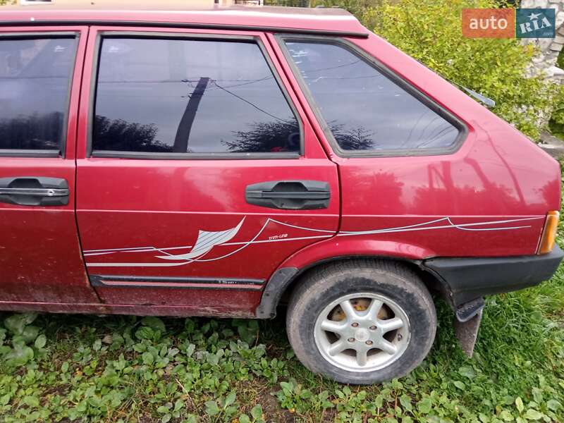 Хэтчбек ВАЗ / Lada 2109 1996 в Тернополе