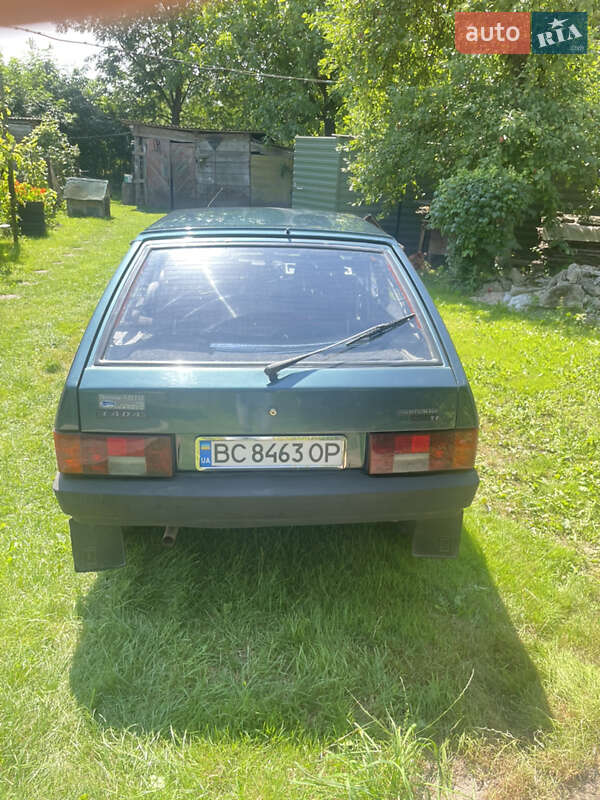 Хэтчбек ВАЗ / Lada 2109 2005 в Буске