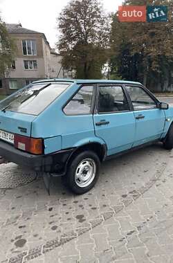 Хэтчбек ВАЗ 2109 1992 в Горохове