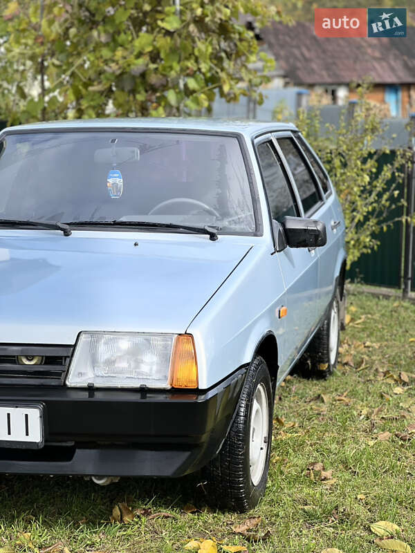 Хэтчбек ВАЗ / Lada 2109 2005 в Надворной фото 4 Хэтчбек ВАЗ / Lada 2109 2005 в Надворной