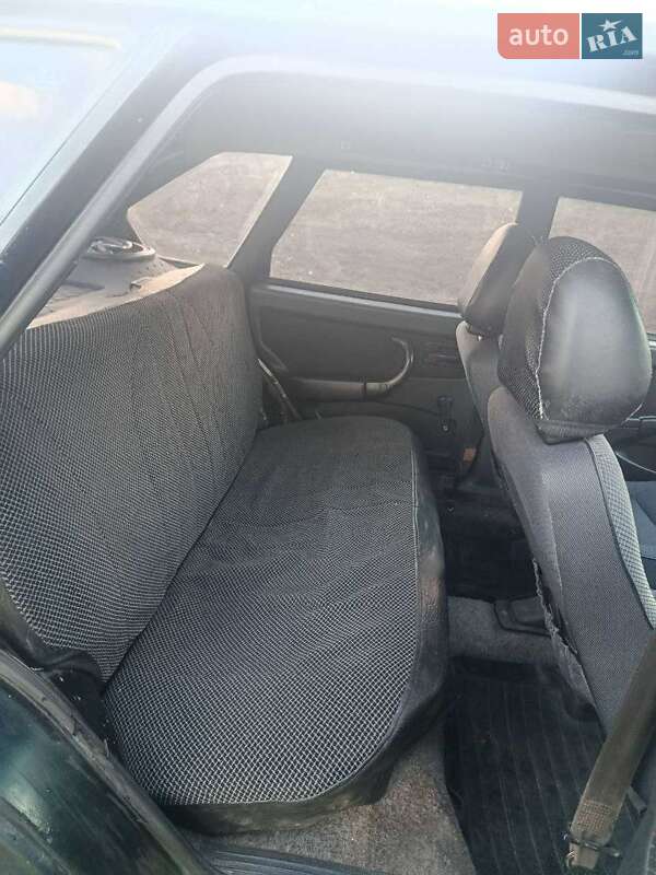 Хэтчбек ВАЗ / Lada 2109 1990 в Змиеве фото 5 Хэтчбек ВАЗ / Lada 2109 1990 в Змиеве