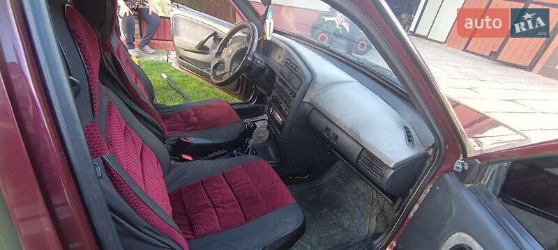 Хэтчбек ВАЗ / Lada 2109 2008 в Черновцах