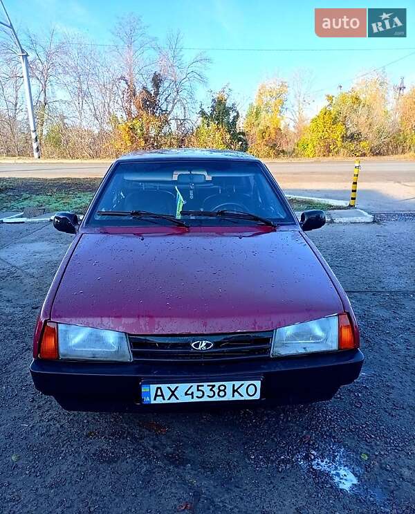 Хэтчбек ВАЗ / Lada 2109 1992 в Изюме