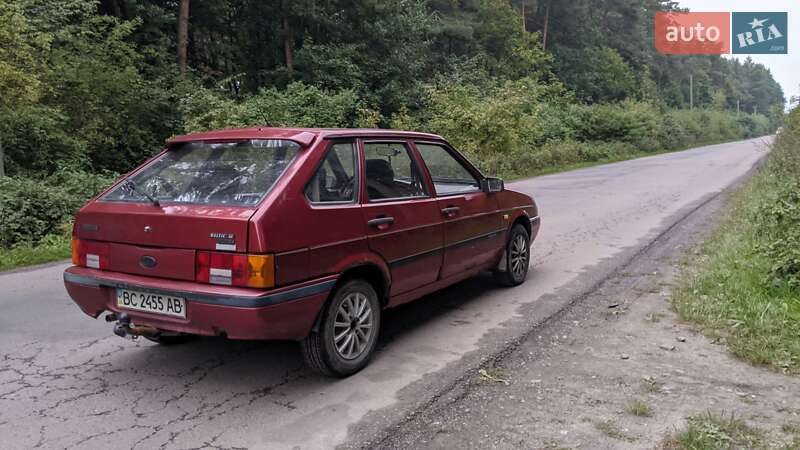 Хэтчбек ВАЗ / Lada 2109 1998 в Ровно