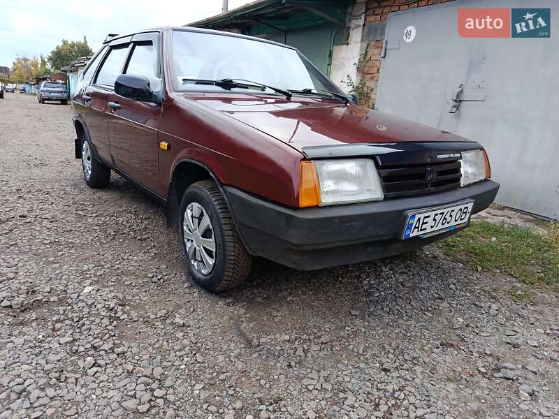 Хэтчбек ВАЗ / Lada 2109 2006 в Кривом Роге