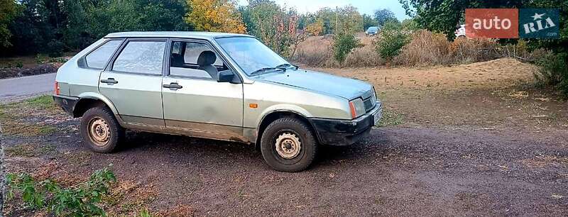 Хетчбек ВАЗ / Lada 2109 1990 в Краснограді фото 2 Хетчбек ВАЗ / Lada 2109 1990 в Краснограді