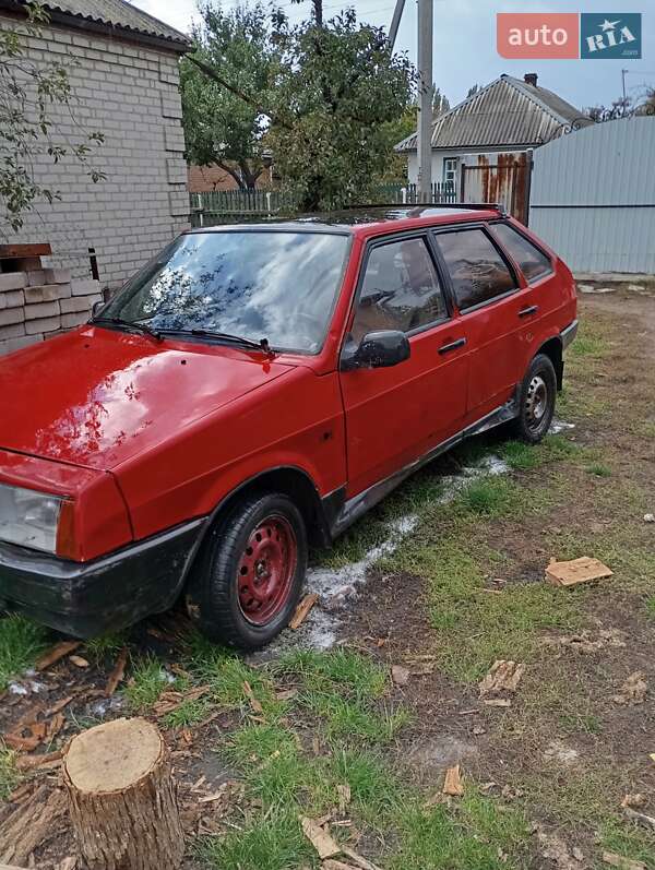 Хэтчбек ВАЗ / Lada 2109 1992 в Помошной