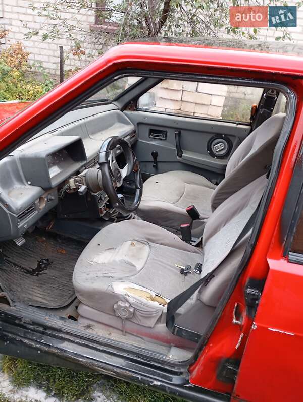Хэтчбек ВАЗ / Lada 2109 1992 в Помошной