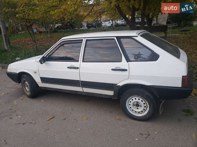 Хэтчбек ВАЗ / Lada 2109 1998 в Коломые