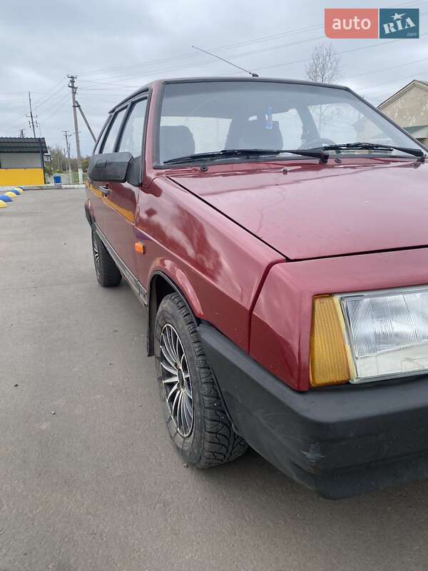 Хэтчбек ВАЗ / Lada 2109 1992 в Кропивницком