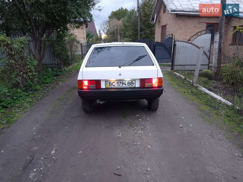 Хетчбек ВАЗ / Lada 2109 1993 в Глинянах фото 9 Хетчбек ВАЗ / Lada 2109 1993 в Глинянах