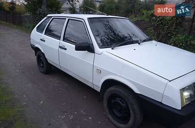 Хэтчбек ВАЗ 2109 1993 в  фото 10 Хэтчбек ВАЗ 2109 1993 в
