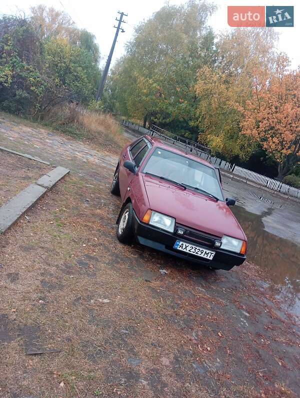 Хэтчбек ВАЗ / Lada 2109 1992 в Изюме