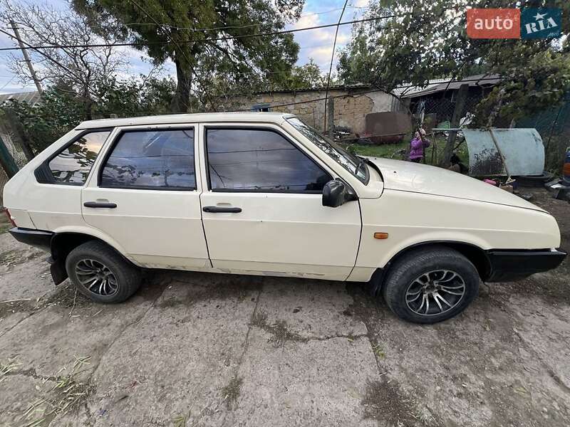 Хетчбек ВАЗ / Lada 2109 1988 в Одесі фото Хетчбек ВАЗ / Lada 2109 1988 в Одесі
