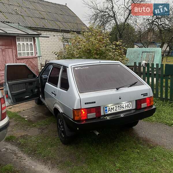 Хэтчбек ВАЗ / Lada 2109 1998 в Житомире фото Хэтчбек ВАЗ / Lada 2109 1998 в Житомире