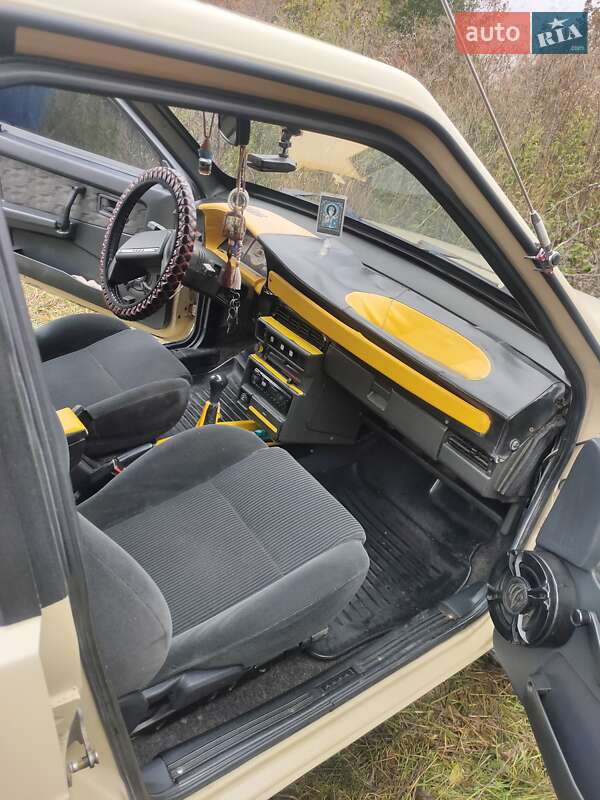 Хэтчбек ВАЗ / Lada 2109 1990 в Скалате