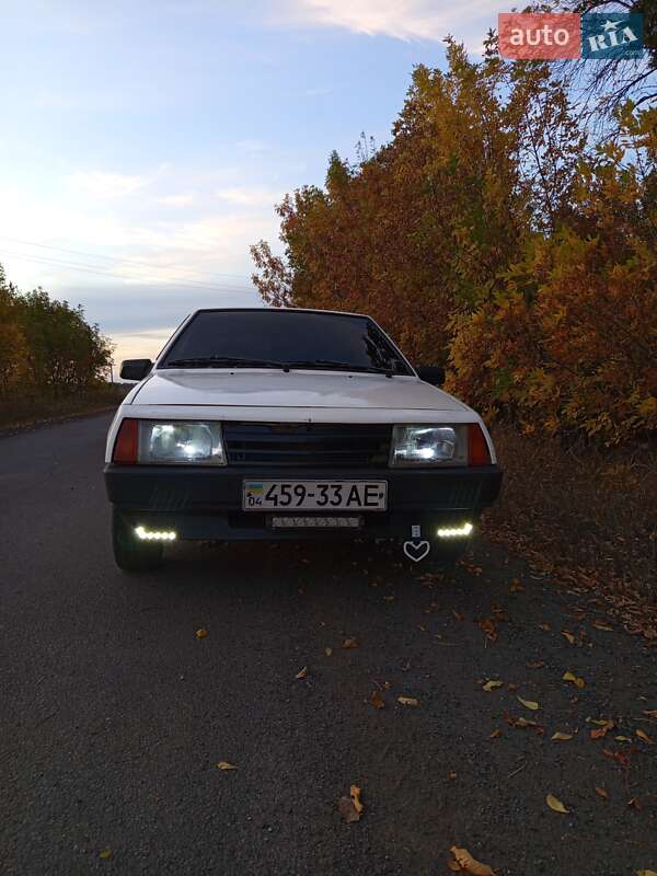 Хетчбек ВАЗ / Lada 2109 1990 в Полтаві фото Хетчбек ВАЗ / Lada 2109 1990 в Полтаві
