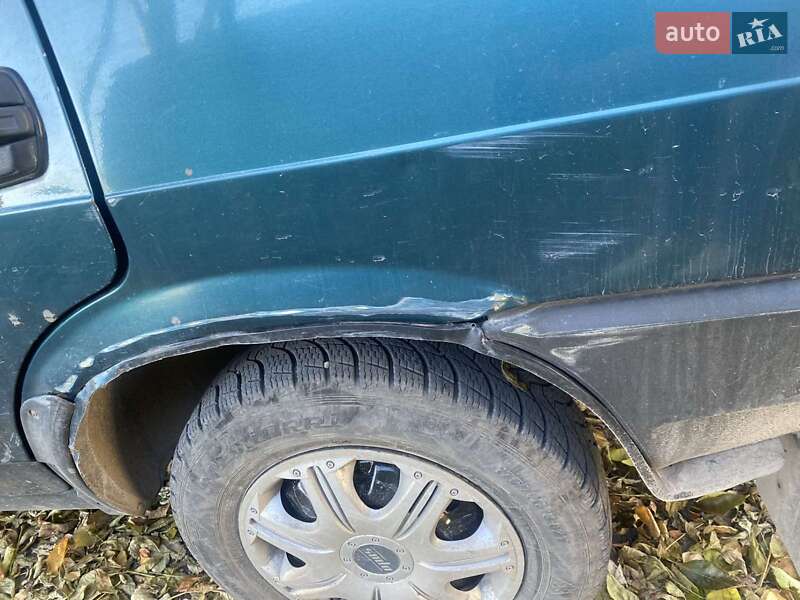 Хэтчбек ВАЗ / Lada 2109 2001 в Заставной фото 14 Хэтчбек ВАЗ / Lada 2109 2001 в Заставной