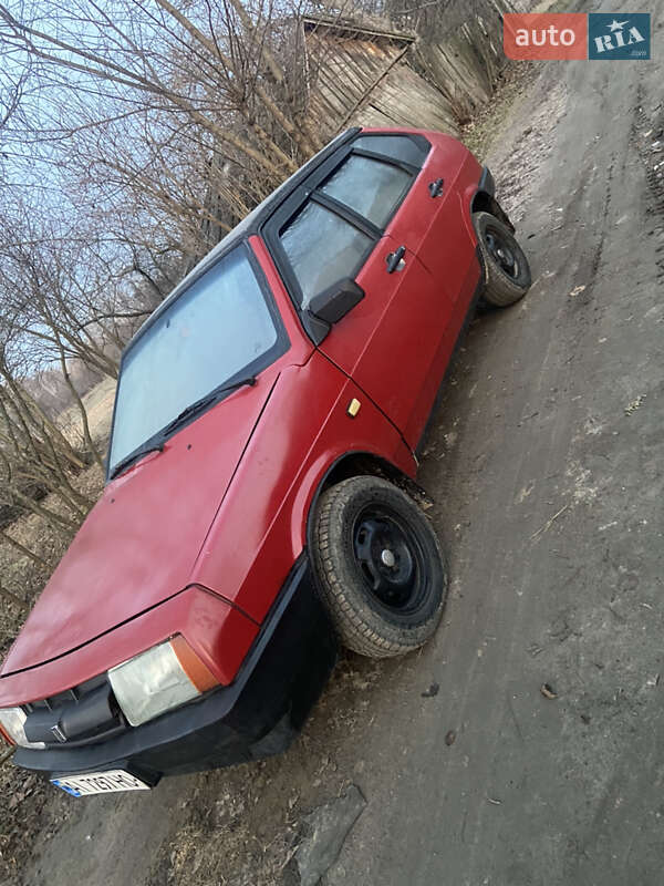 Хэтчбек ВАЗ / Lada 2109 1990 в Броварах