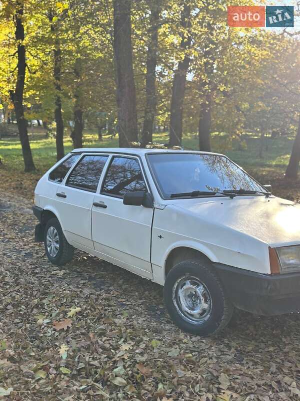 Хэтчбек ВАЗ / Lada 2109 1993 в Зборове фото 3 Хэтчбек ВАЗ / Lada 2109 1993 в Зборове