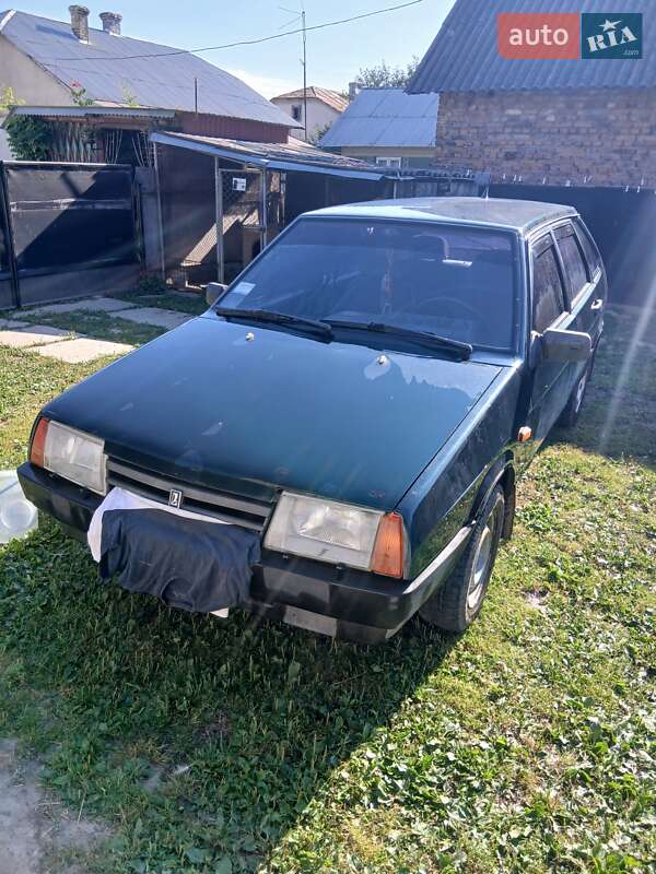 Хэтчбек ВАЗ / Lada 2109 2002 в Добротворе фото Хэтчбек ВАЗ / Lada 2109 2002 в Добротворе