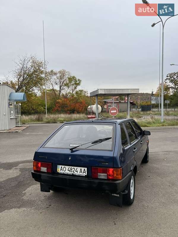 Хетчбек ВАЗ / Lada 2109 2004 в Мукачевому