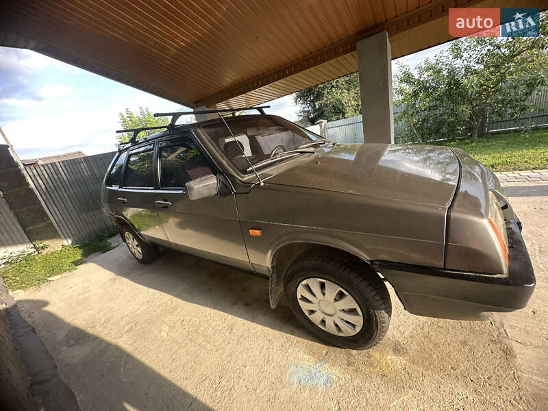 Хетчбек ВАЗ / Lada 2109 1991 в Яворові фото 10 Хетчбек ВАЗ / Lada 2109 1991 в Яворові