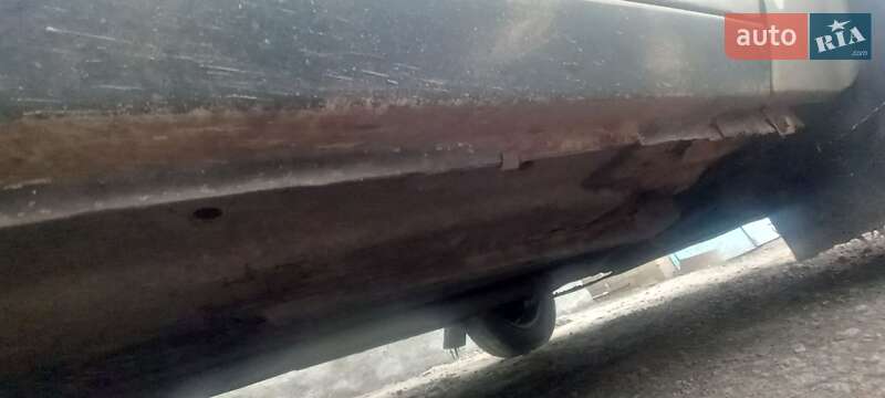 Хэтчбек ВАЗ / Lada 2109 1998 в Киеве фото 13 Хэтчбек ВАЗ / Lada 2109 1998 в Киеве